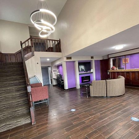 Hotel Baymont By Wyndham Bellevue - Omaha Esterno foto