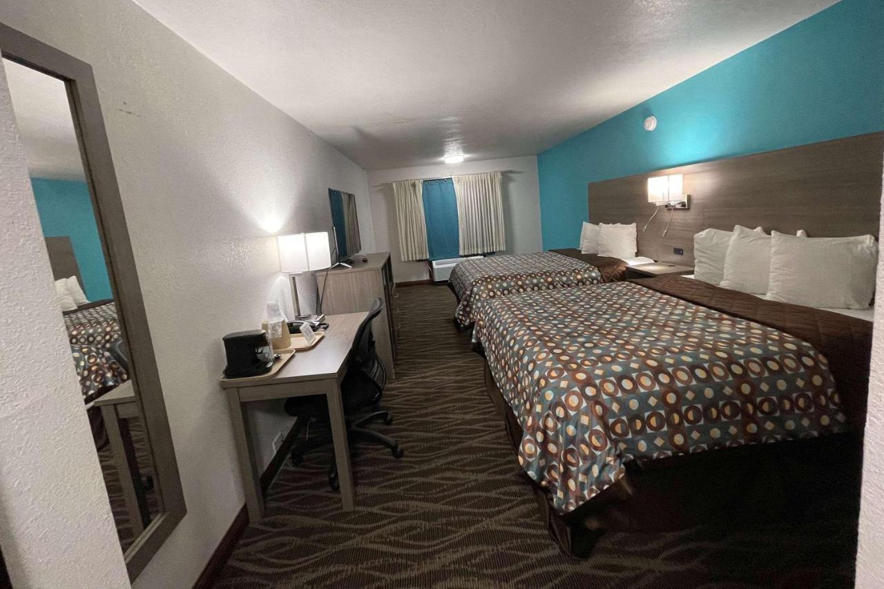 Hotel Baymont By Wyndham Bellevue - Omaha Esterno foto