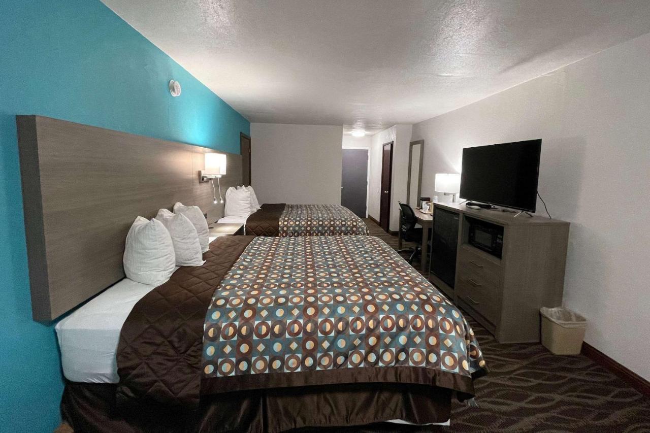 Hotel Baymont By Wyndham Bellevue - Omaha Esterno foto