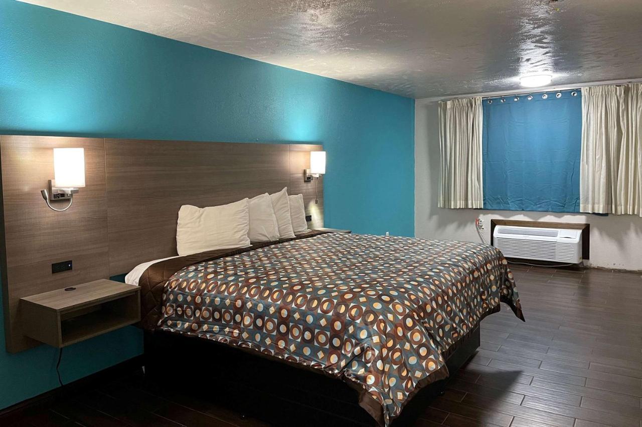 Hotel Baymont By Wyndham Bellevue - Omaha Esterno foto