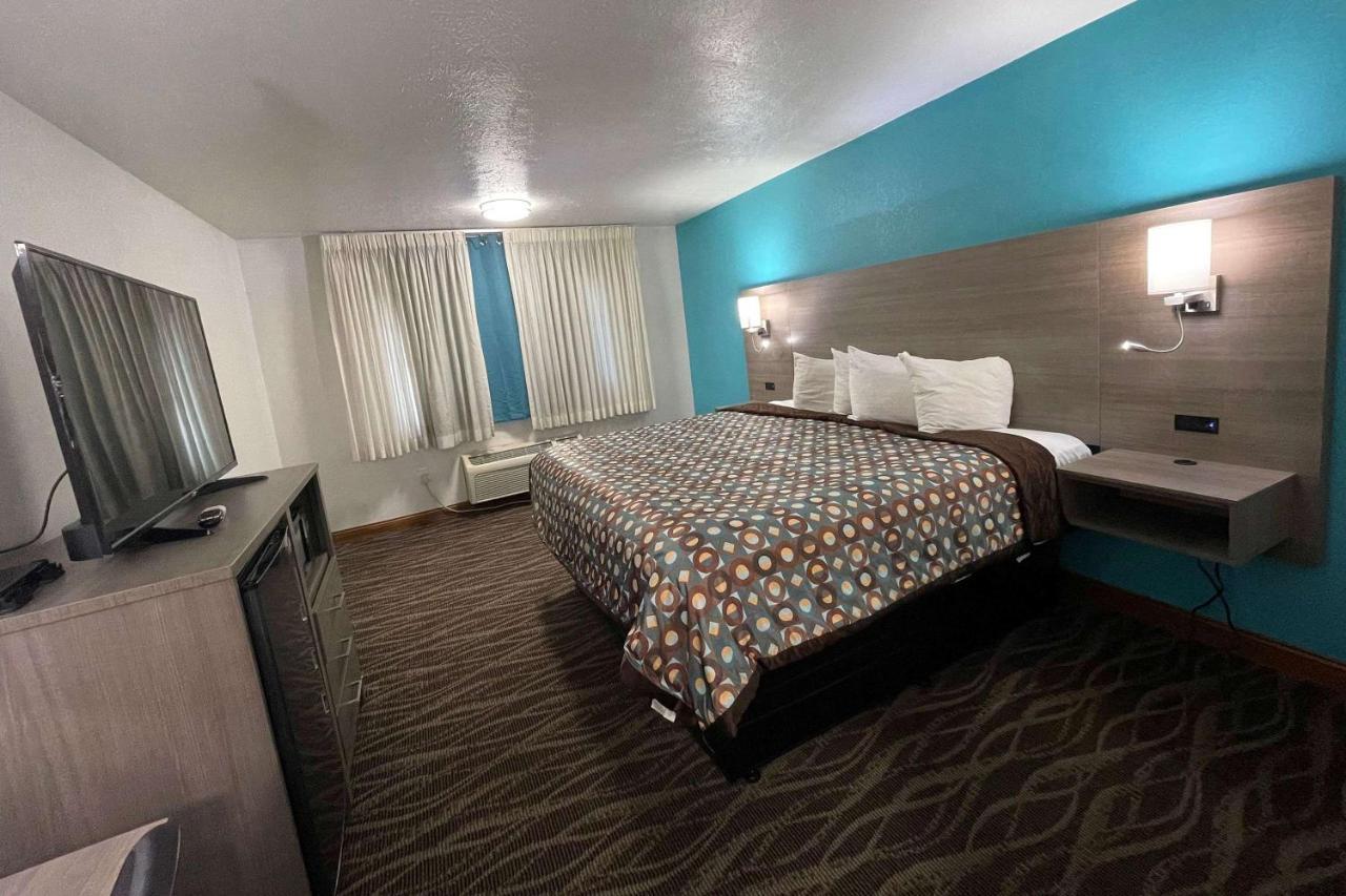 Hotel Baymont By Wyndham Bellevue - Omaha Esterno foto