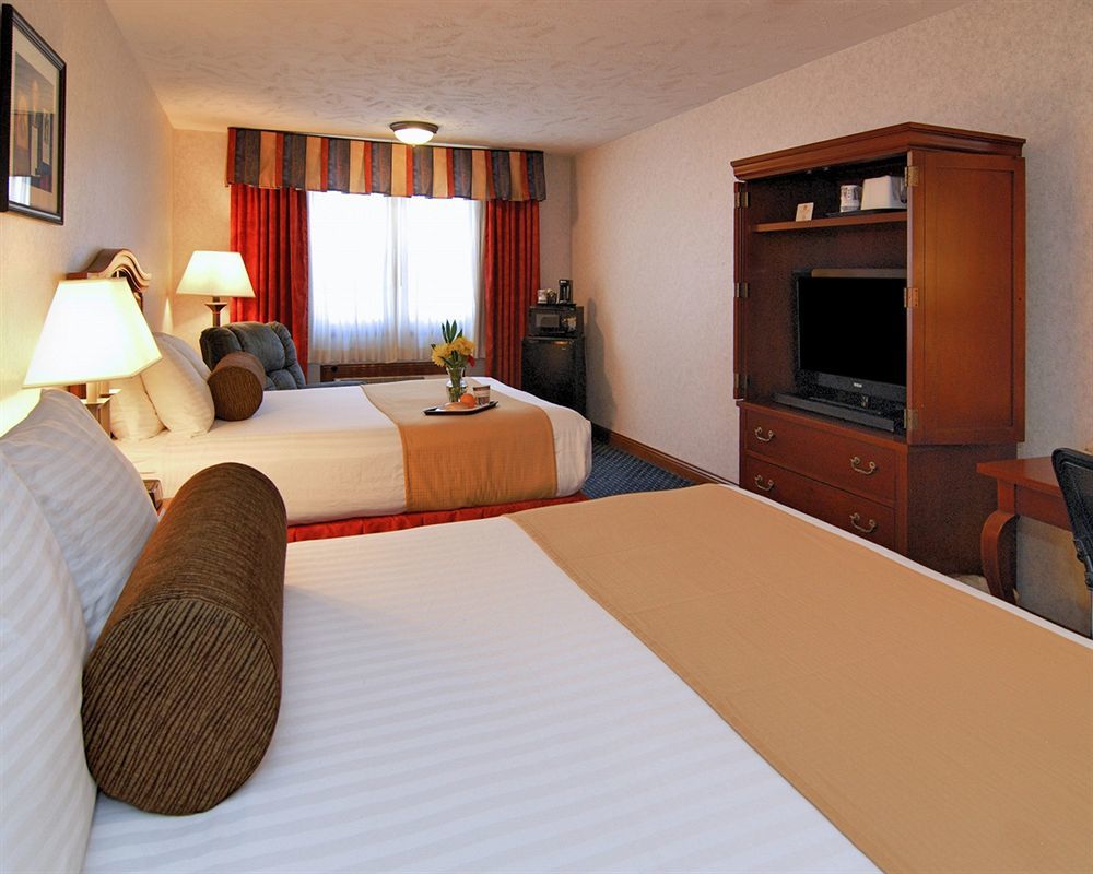 Hotel Baymont By Wyndham Bellevue - Omaha Esterno foto