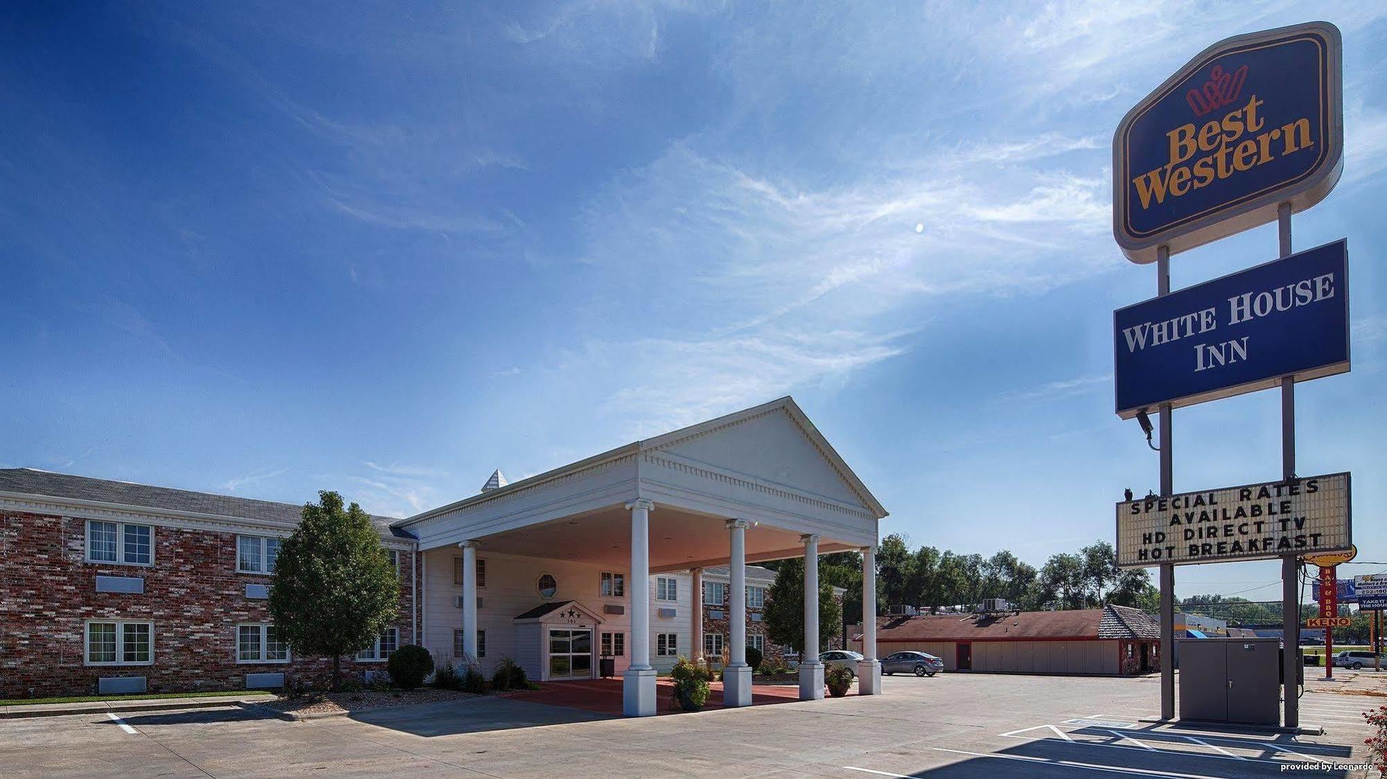 Hotel Baymont By Wyndham Bellevue - Omaha Esterno foto