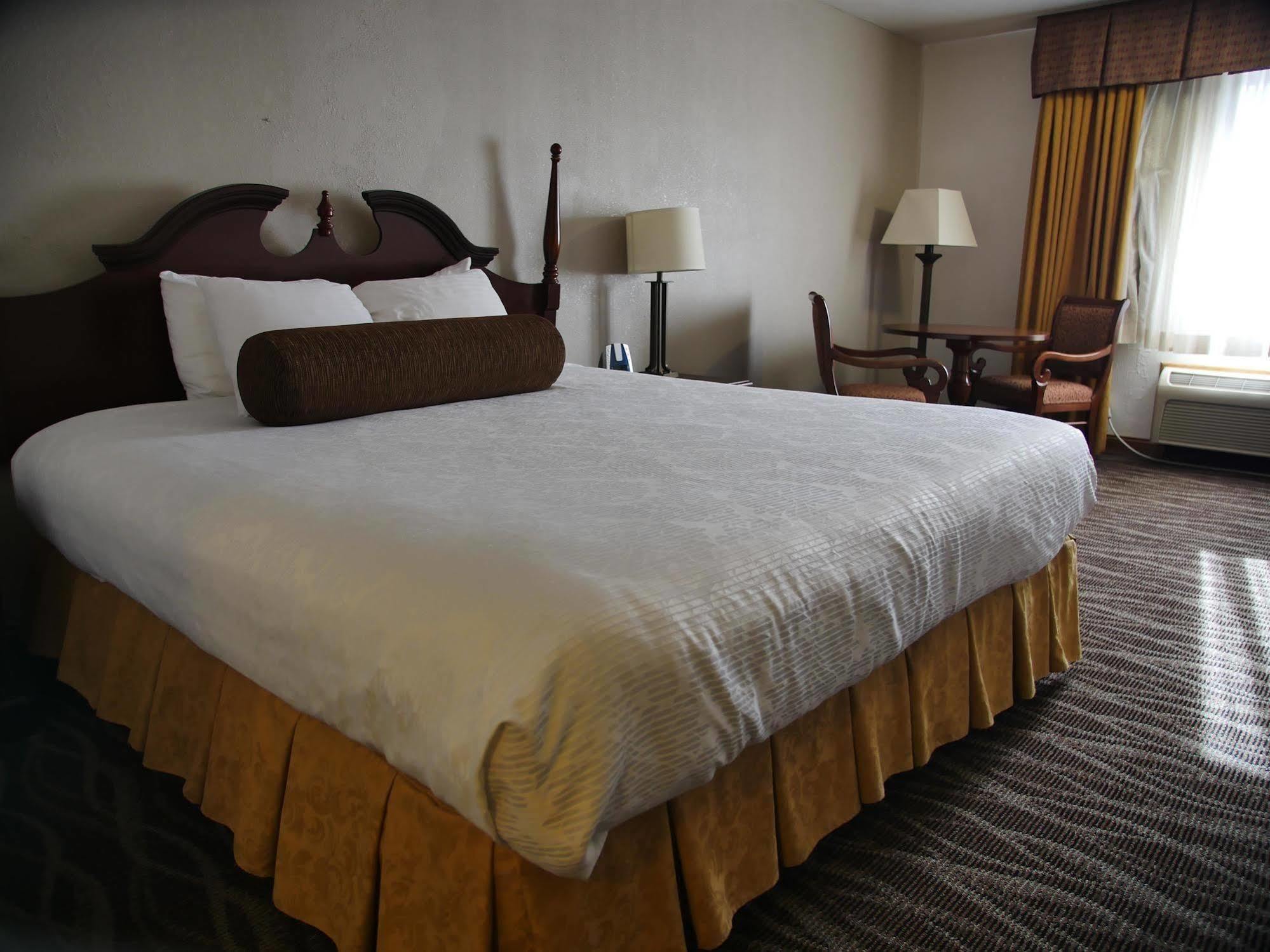 Hotel Baymont By Wyndham Bellevue - Omaha Esterno foto