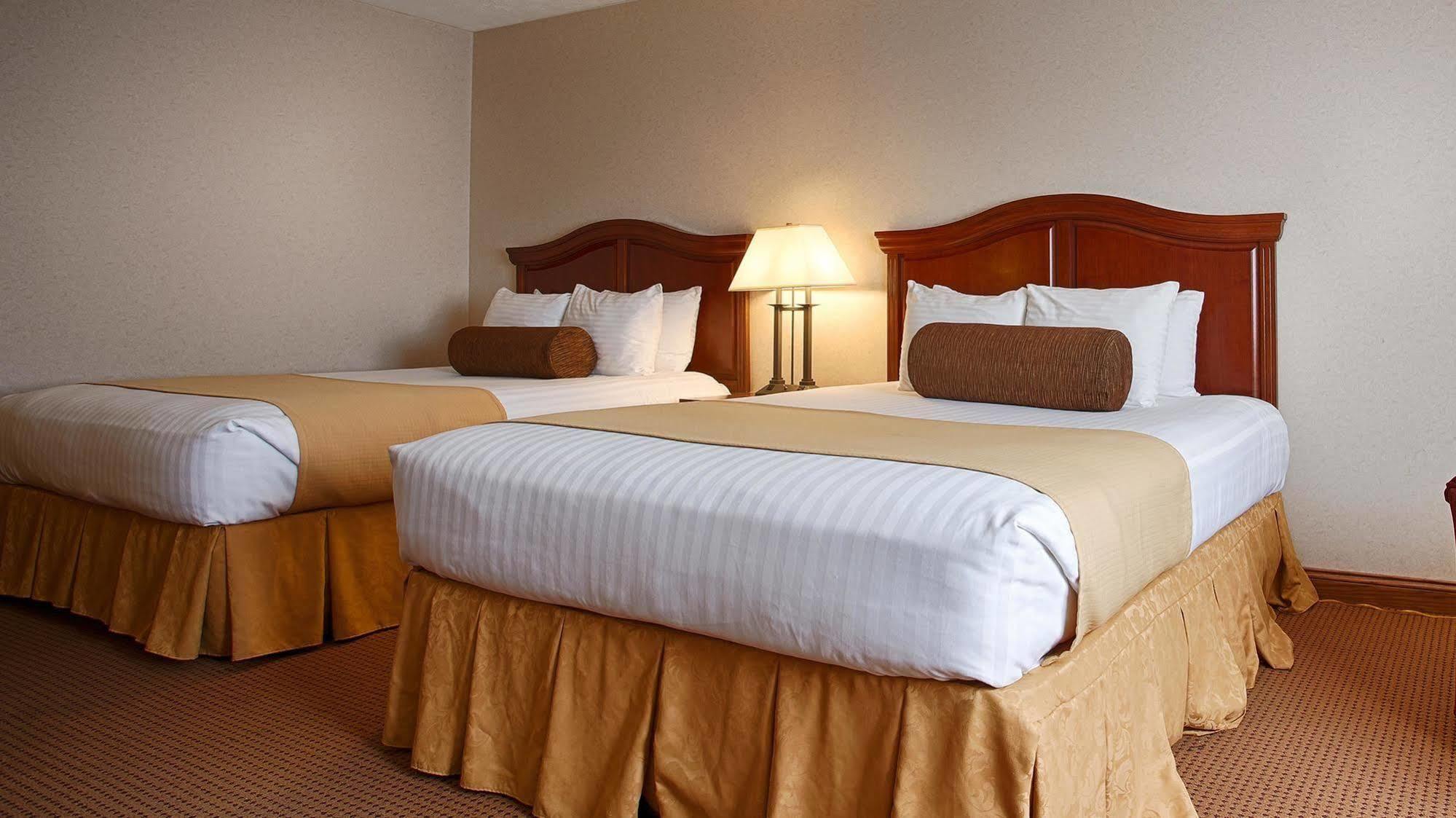 Hotel Baymont By Wyndham Bellevue - Omaha Esterno foto